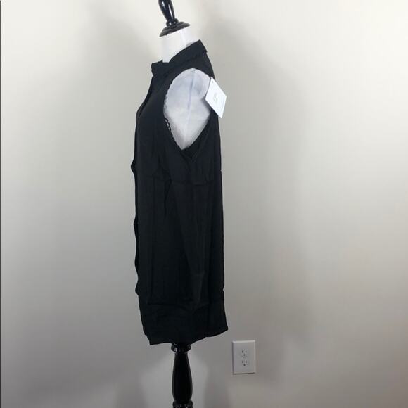 Elliatt Clarity Dress Cold Shoulder Button Up - Picture 3 of 4